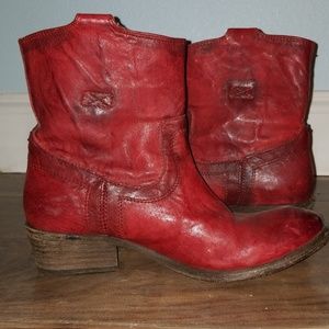 FRYE red boots